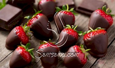فراولة مغطاة بالشوكولاتة لضيافة فاخرة