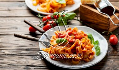 فيتوشيني بالطماطم والريحان