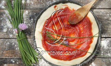 صلصة البيتزا على الطريقة الأصلية