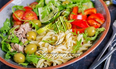 سلطة التونة مع المكرونة والخضار لرجيم متوازن