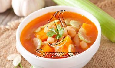 شوربة القرع والفاصوليا البيضاء