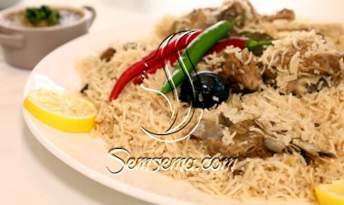 الكبسة البيضاء باللحم بالفيديو