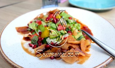 فتوش لبناني بالرمان