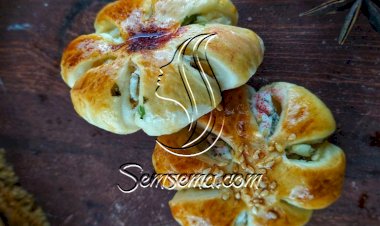 فطائر الجبن بالزيتون والنعنع للسحور