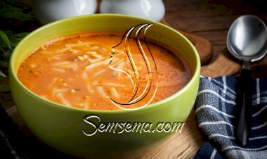 شوربة الشعيرية بالطماطم