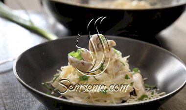 فوتشيني بالكريمة والدجاج