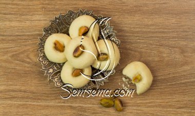 غريبة بثلاث مكونات فقط لضيافة العيد