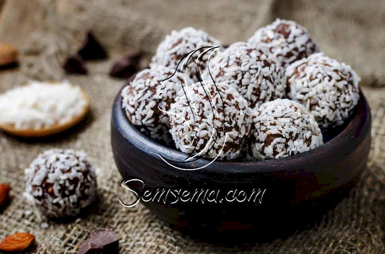 طريقة عمل كرات زبدة اللوز