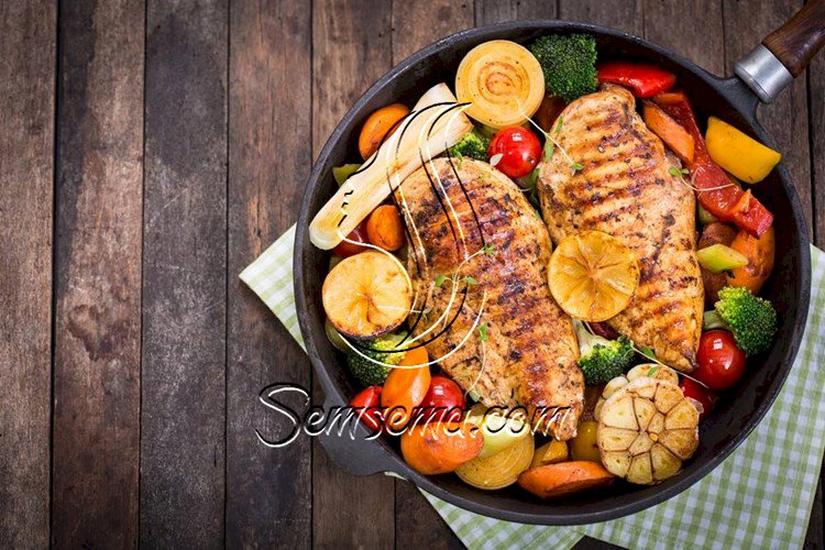صدور الدجاج مع الخضار السوتيه.. وجبة متكاملة
