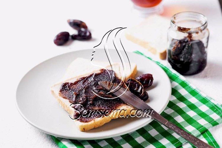 طريقة عمل مربى البلح الأسود.. مغذية ولذيذة