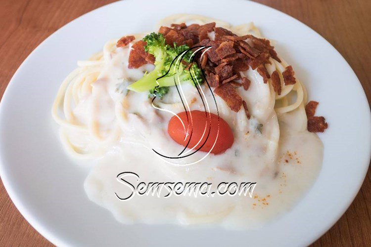 طريقة عمل المكرونة بقطع الدجاج وشوربة المشروم