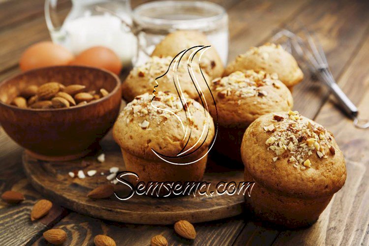 طريقة عمل كب كيك باللوز