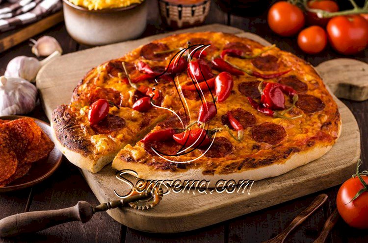 طريقة عمل بيتزا البيبروني الحارة