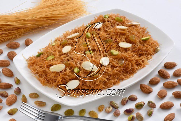 طريقة عمل الشعيرية باللحم المفروم والمكسرات
