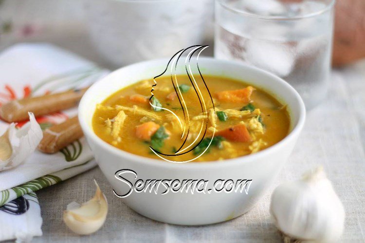 طريقة عمل شوربة الخضار بالطماطم والكاري