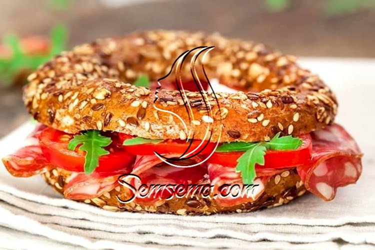 طريقة عمل ساندويتش البيبروني بالجبن الكريمي