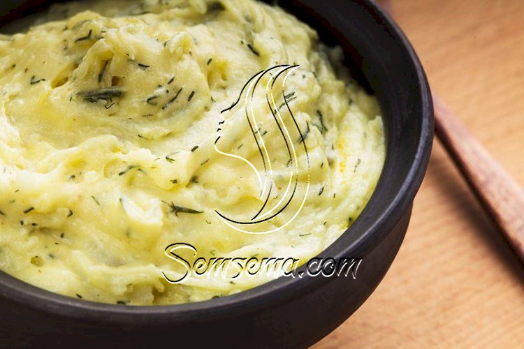 طريقة عمل بطاطس بالزعتر للسحور