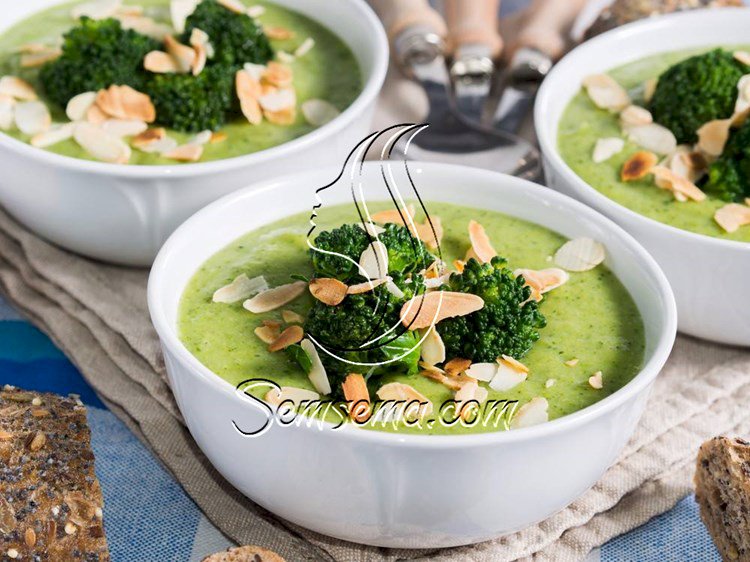 طريقة عمل شوربة البروكلي بالمكسرات