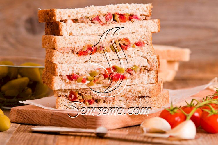 طريقة عمل كلوب ساندويتش التونه بالفلفل