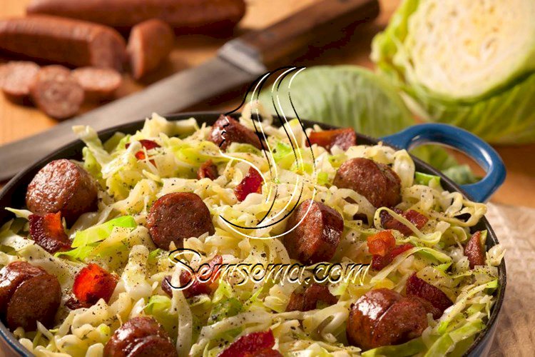 طريقة عمل السوسيس بالكرنب والثوم