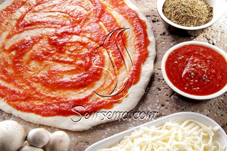 ​​طريقة عمل صوص البيتزا بالجبن البارميزان