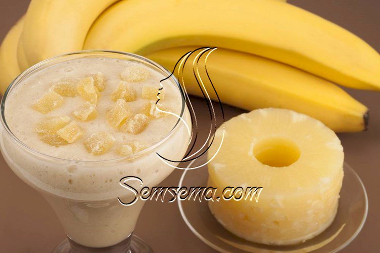 طريقة عمل سموثي الموز بالأناناس