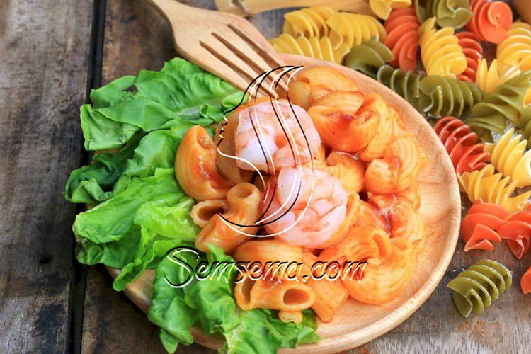 طريقة عمل مكرونة بالروبيان والبابريكا