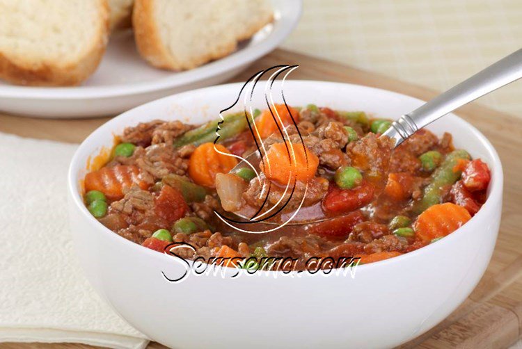 طريقة عمل شوربة اللحم والبسلة الآسيوية