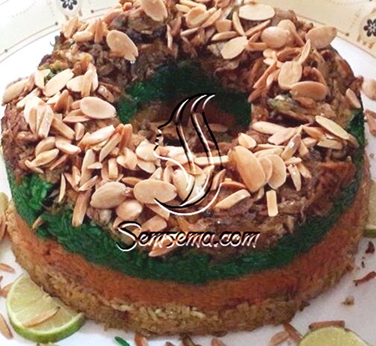 طريقة عمل طبقات الأرز الملون مع الدجاج