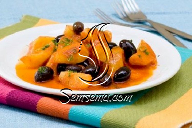 طريقة عمل يخنة البطاطس بالبندورة