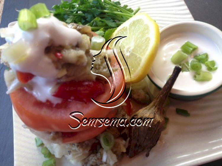 سلطة الباذنجان بزيت الزيتون والثوم