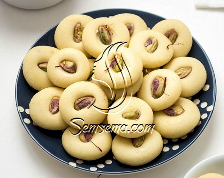 طريقة عمل الغريبة الحلبية الاصلية