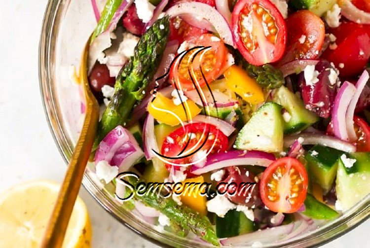 طريقة عمل سلطة الهليون بالخضار