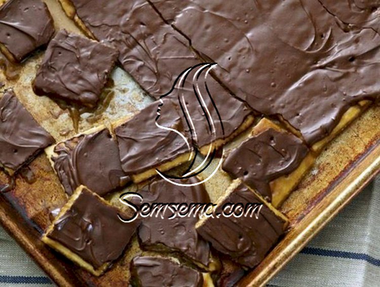 طريقة عمل صينية البسكويت بالشوكولاته