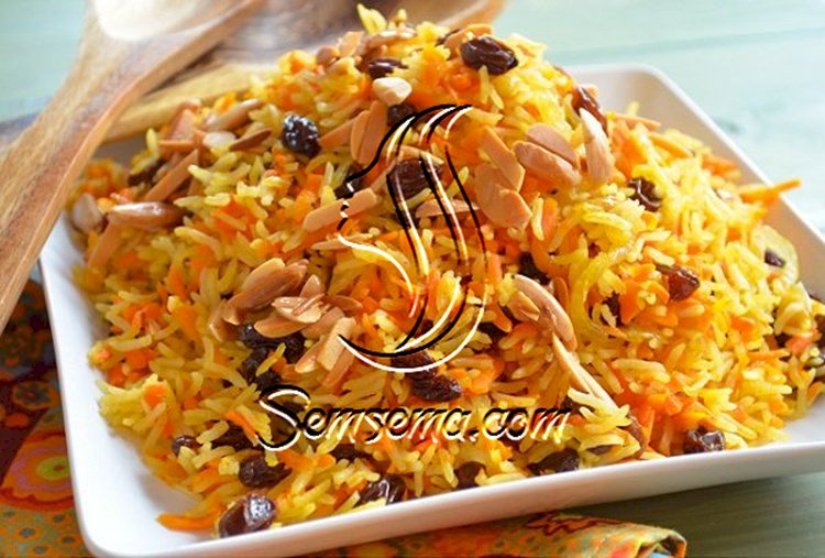 طريقة عمل الارز باللوز والزبيب