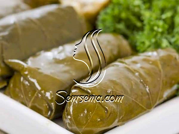 طريقة عمل ورق عنب حامض حار