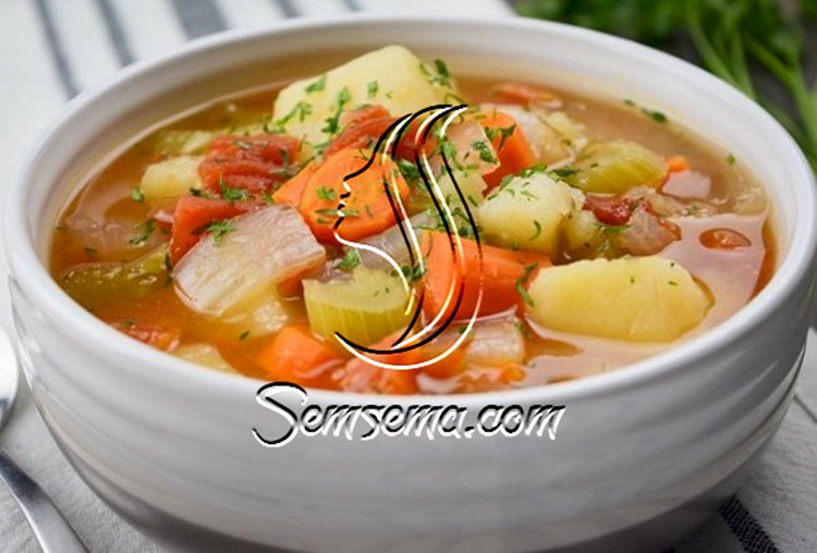 طريقة عمل شوربة الخضار بالكرفس