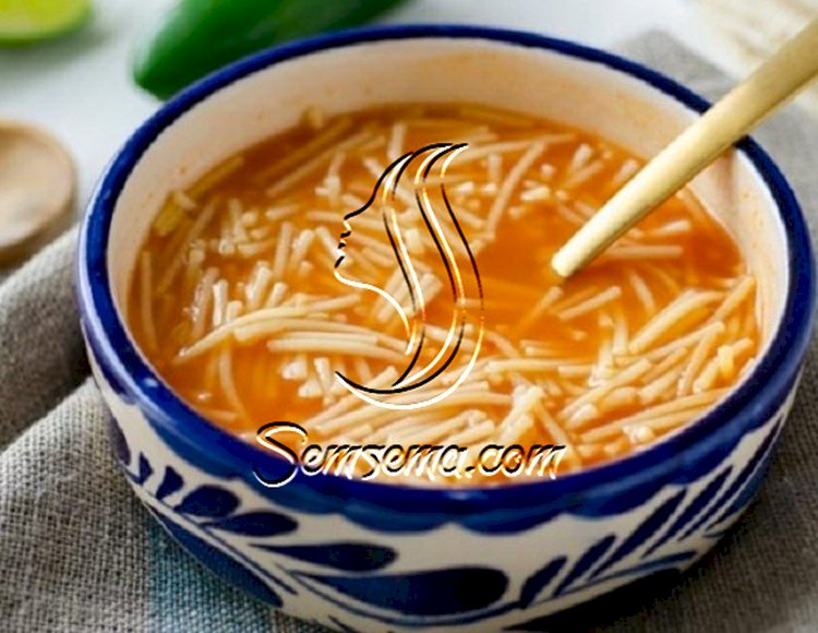 طريقة عمل شوربة الشعيرية بالصوص الأحمر