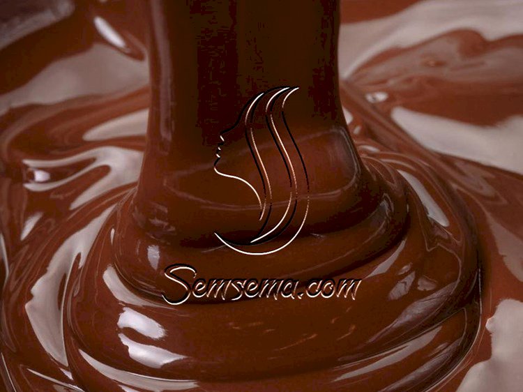 طريقة عمل صوص الشوكولاته للكيك بالقشطة