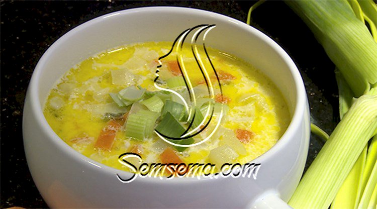 شوربة الكراث بالكريمة بالفيديو