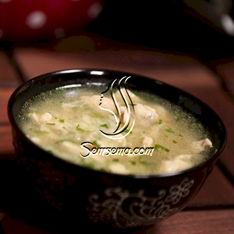 شوربة الدجاج بالأرز بالفيديو