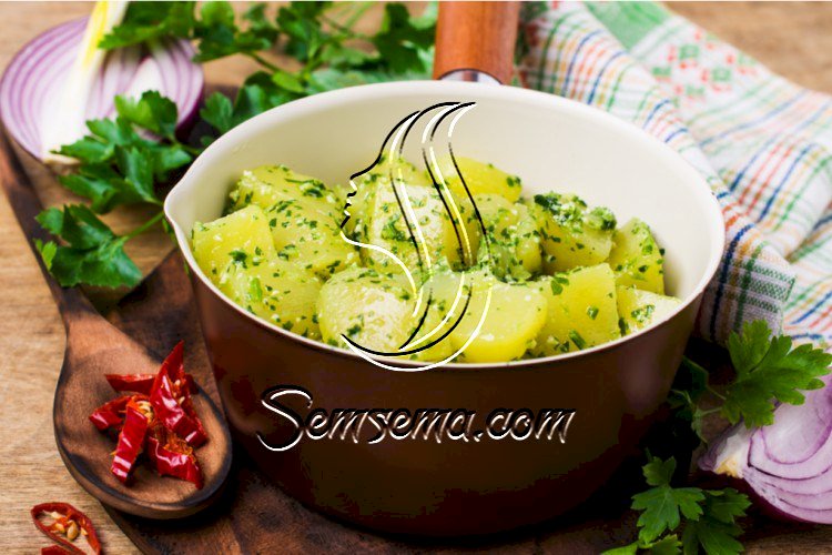 سلطة البطاطس بالبستو